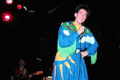 In Canada: k.d. lang to Reunite With Original Band The Reclines for First Time in 35 Years