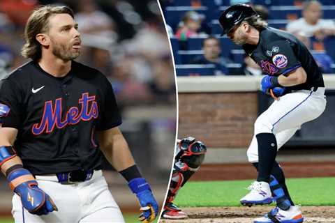 Jeff McNeil likely out for season with broken wrist in massive Mets injury hit