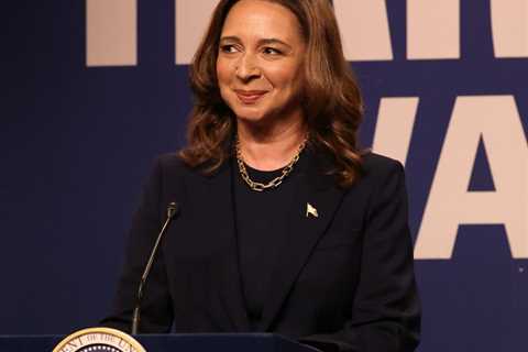 Maya Rudolph Returns as Kamala Harris on ‘SNL,’ Dana Carvey and Andy Samberg Cameo