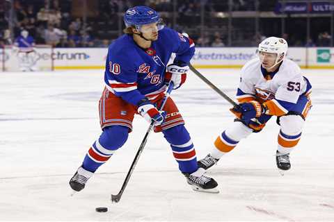 Artemi Panarin exits Rangers preseason game early again in growing injury concern