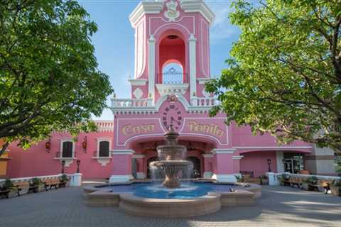 ‘¡Casa Bonita Mi Amor!’: How to Stream the Documentary About ‘The Disneyland of Mexican Restaurants’