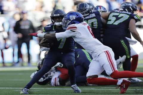 Giants’ Brian Burns delivers critical sack after being left unblocked: ‘Kind of shocked’