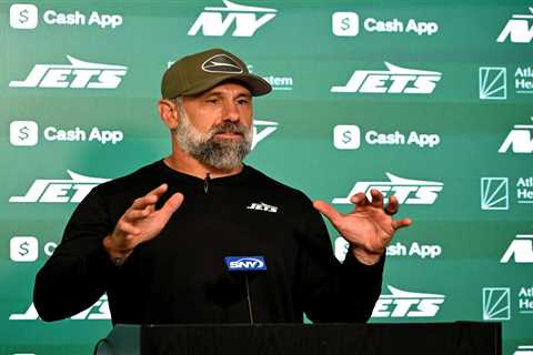 Jeff Ulbrich is new interim Jets coach after shocking Robert Saleh firing