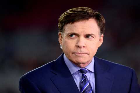 Bob Costas has awkward hot-mic moment during Yankees-Royals as CNN promo ‘puts me in a difficult..