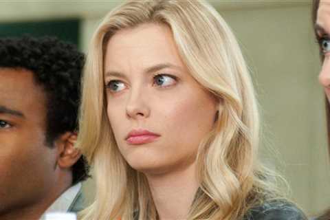 Britta Perry on 'Community' 'Memba Her?!