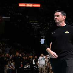 J.J. Redick’s frustration with D’Angelo Russell boils over in angry sideline scene