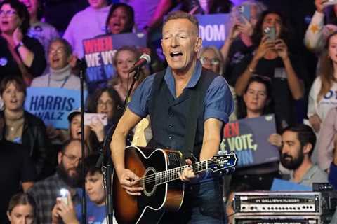 Bruce Springsteen Opens First Post-Election Show With ‘A Fighting Prayer For My Country’