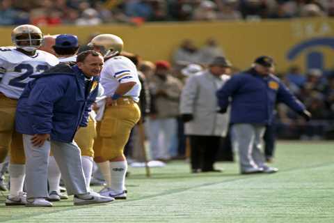 Former Notre Dame coach Gerry Faust dead at 89