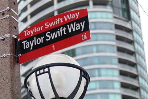 How Toronto Turned Into Taylor Swift Town Ahead of 6 Nights of the Eras Tour Shows