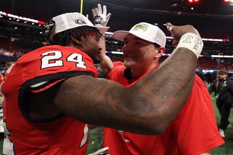 Backup QB propels Georgia to OT win over Texas in SEC championship