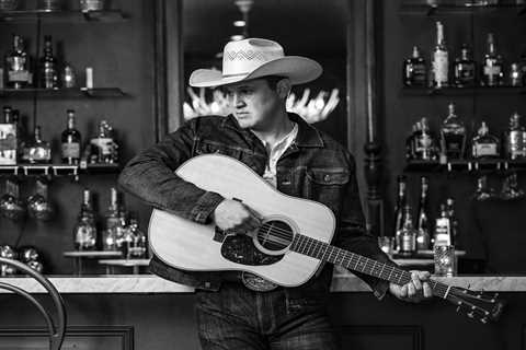 Jon Pardi to Headline NHL Winter Classic Celebration Barnburner