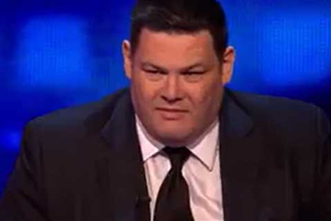 Mark Labbett hits out at The Chase bosses for 'benching him' despite getting questions right