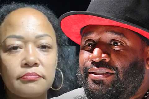 Comedian Corey Holcomb Accused of Punching Female Comic Outside Club