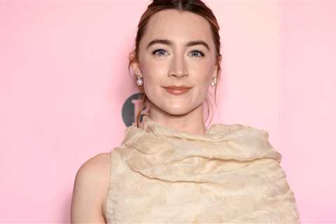 Drapey Dress by Saoirse Ronan: A Fashion Must-See