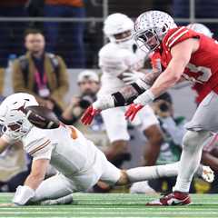 Jack Sawyer got the best of former Ohio State roommate Quinn Ewers with critical Cotton Bowl fumble,..