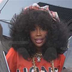 SZA Speechless Over 'S.O.S.' Album Tying Michael Jackson's 'Thriller' Record