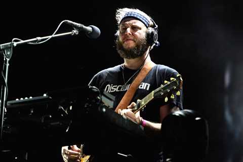 Bon Iver Says Watching Videos of Taylor Swift Fans Singing ‘Exile’ on Eras Tour Was an ‘Out of..