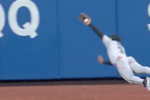 Marlins’ Derek Hill makes Catch of the Year contender to exact some Mets revenge