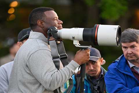 Ken Griffey Jr. is a photographer at the Masters this weekend