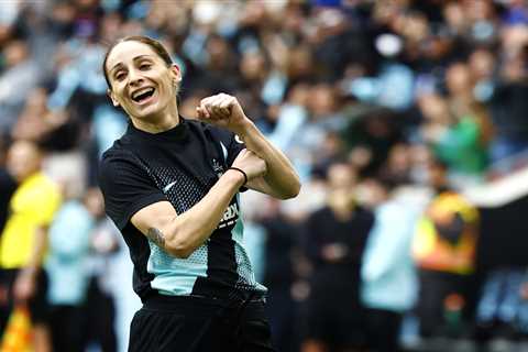 Esther Gonzalez scores twice as Gotham FC earns first win of season