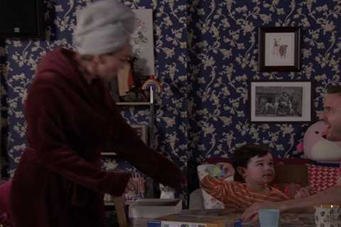 Coronation Street Fans Convinced Young Star is Improvising on the Spot