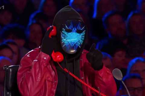 BGT Fans Guess Former Star Behind The Hacker's Mask