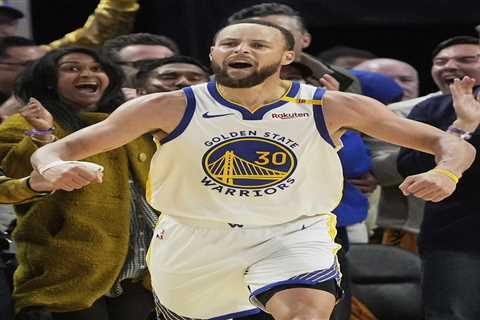 Jimmy Butler, Stephen Curry combine for 75 points to lead Warriors into playoffs