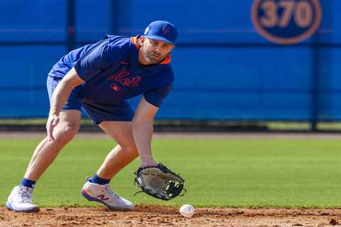 Mets trying Jeff McNeil at different position during injury rehab