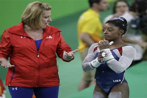 Simone Biles’ longtime coach reveals second ‘twisties’ saga