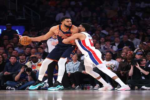 Ernie Johnson corrects Shaq’s surprise praise of Karl-Anthony Towns after brutal Knicks Game 2