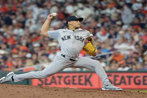 Jonathan Loaisiga takes next step towards Yankees return as bullpen struggles continue
