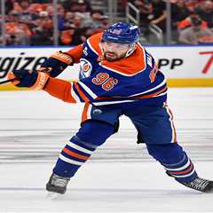 Oilers vs. Stars Game 1 predictions, odds, and best bet