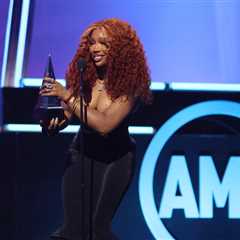 SZA Celebrates Her AMAs Victory by Recreating Kim Kardashian’s Paper Magazine Cover Pose