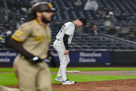 Devin Williams, Luke Weaver implode as Yankees fall to Padres for third straight loss