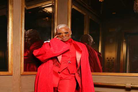 Claire’s Life: Attending The Met Gala 2025 Wearing Black Opal Beauty Haute Heat Eyeshadow, Bleaux..