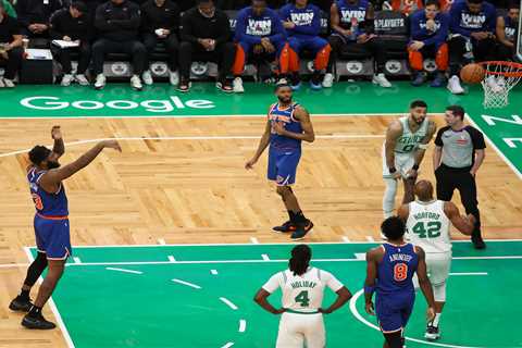 Rick Barry offers to help Mitchell Robinson with underhand fix to his Knicks free-throw woes