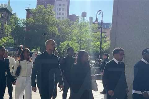 Diddy's Family Arrives Hand-in-Hand at NYC Court for Opening Statements