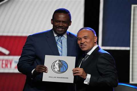 NBA world stunned after Mavericks win ‘absolutely ridiculous’ draft lottery