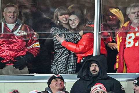 Caitlin Clark gives rare Taylor Swift insight after viral Chiefs moment together