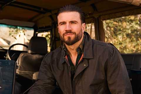 Sam Hunt Is at Home in Country Airplay Chart’s Top 10 With ‘Country House’