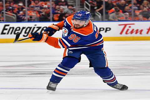 Oilers vs. Stars Game 1 predictions, odds, and best bet