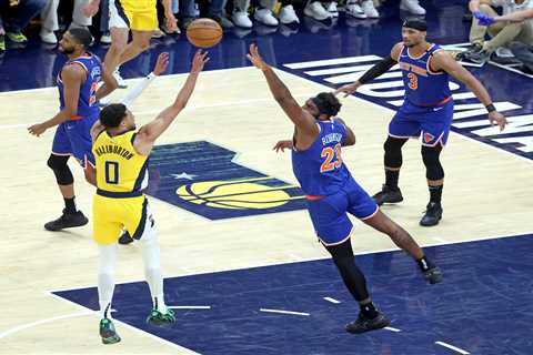 Knicks’ starters a mess again as lineup change flops this time