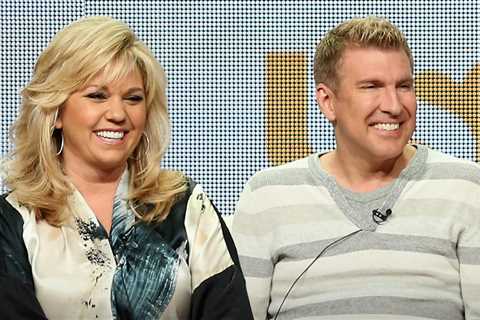 Chrisley Family Reacts to Trump Pardons for Todd and Julie, Live Stream