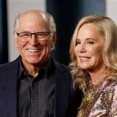 Jimmy Buffett’s Widow Sues to Replace Business Manager Handling $275M Estate
