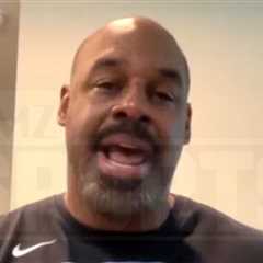 Donovan McNabb Congratulates Saquon Barkley on 'Madden' Cover, Weighs In on 'Curse'