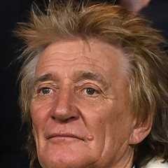 Rod Stewart Postpones West Coast Tour Dates Amid Health Struggles