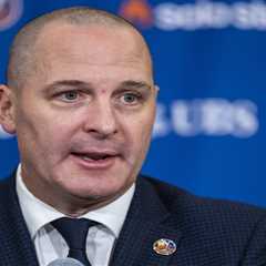 Mathieu Darche could be opting for Islanders continuity after all in first offseason