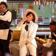 GloRilla Suits Up for ‘Let Her Cook’ & ‘Typa’ With Keyshia Cole at 2025 BET Awards
