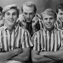 Mike Love Honors Brian Wilson During His Songwriters Hall of Fame Induction: ‘I Do Feel..