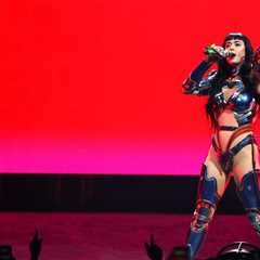 Katy Perry Gives Fans an Update on Her ‘Mood’ Amid News of Split From Orlando Bloom